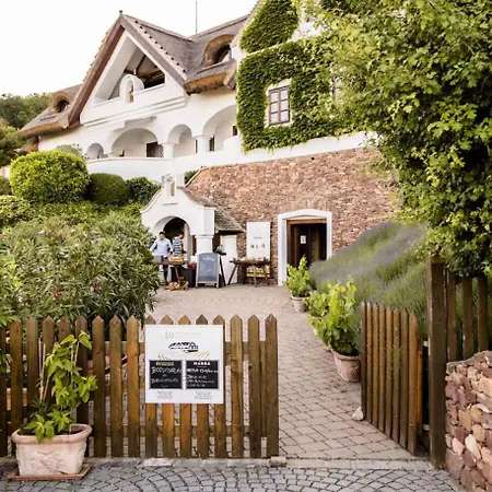 In - Balaton 48108 Appartamento Csopak